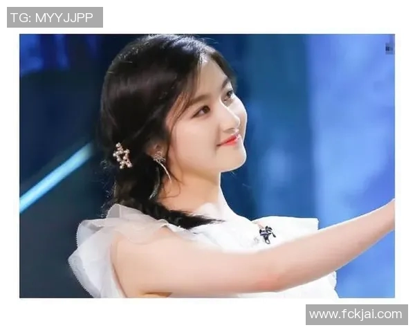 当女生目睹足球明星瞬间的心动与追星故事分享